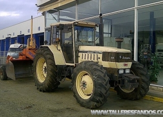 Trailla Laser marca Los Antonios, modelo Cuello de Cisne, ensanchable a 4 metros, año 1998, con:
Tractor Lamborghini, modelo 1506, de 140CV, doble tracción, 4777 horas, año 1990.