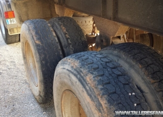 Tipper trailer brand Leciñena, 2 axels, spring suspension, year 1996, especial for tractors 4x4 y 6x4.