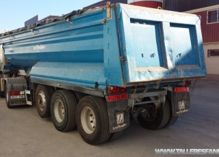 Tipper trailer, brand Lecitrailer, 3 axels, spring suspension, year 2006