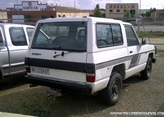 Todoterreno Nissan Patrol de 3 puertas.