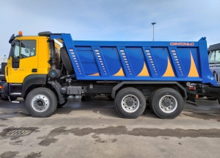 Camión dumper  EURO3
Iveco ASTRA HD9 64.42 6x4, 420cv  Camión caja volquete CANTONI de 16m3.