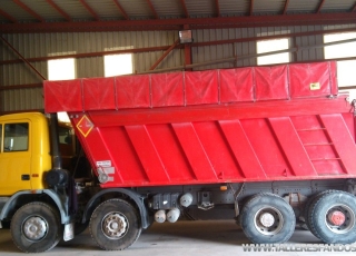 Dumper ASTRA HD7c 88.40 8x4 del año 2004