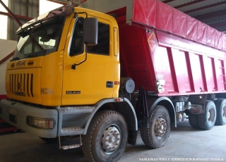 Dumper ASTRA HD7c 88.40 8x4 del año 2004