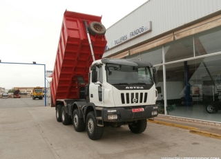 Dumper de ocasión marca ASTRA HD8 86.56, 8x6, manual, año 2007, caja cuadrada de 20m3.