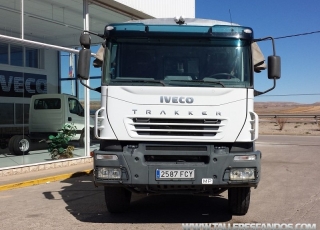 Dumper IVECO AD380T38, 6x4, del año 2006