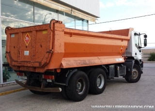 Camion Dumper IVECO AD380T38, 6x4, año 2006, con 146.335km, con caja conica de 14m3