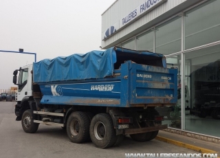 Dumper IVECO, AD380T41W, 6x6, del año 2008, solo 86.613km, con toldo, manos libres y emisora.