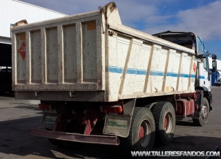 Tipper truck IVECO MP380E38H, 6x4, year 2001.