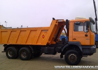 Dumper MAN 33.364, 6x4, manual, año 2001, caja Meiller Kipper.