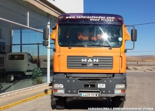 Dumper MAN TG 360A, 6x4, con caja Meiller, año 2004, 218.045km, manual, en buen estado.