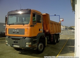 Dumper usado MAN TGA 360, 6x4, del año 2002 con caja Meiller Kipper.