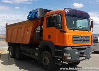 Dumper MAN TGA 360A, 6x4 del año 2004, con caja Meiller con sobrelateral, 16m3