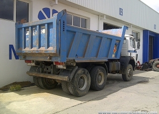 Dumper usado marca Mercedes 2629AK, 6x6, caja Meiller Kipper.