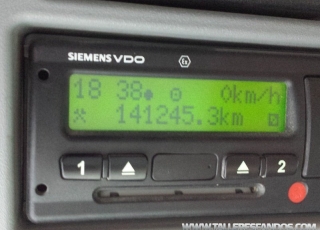 Camión dumper Mercedes 3336.AK, 6x6 del año 2007 (Chasis L183223), 141.000km, cambio telingent de 3 pedales, caja Meiller Kipper, en muy buen estado.