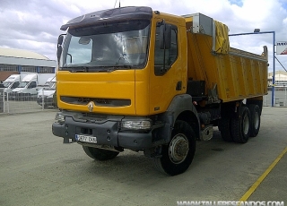 Dumper Reanult Kerax 420.34, 6x6, del año 2003