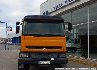 Tipper truck Renault Kerax, 420.34, 6x4, year 2003, with 169.665km, box Meiller Kipper.