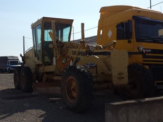 Grader Cahmpion 720A