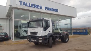 Tractor unit IVECO AD400T41