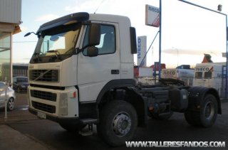 Tractor unit Volvo FM12 4x4