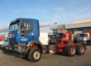 Chasis IVECO AD380T44W