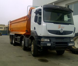 Tipper truck Renault Kerax 410