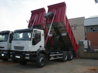 Tipper truck IVECO AD380T38