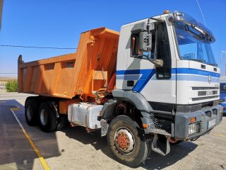 Tipper truck IVECO MP380E44W