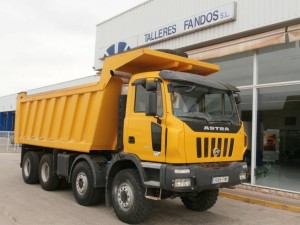 Entrega de dumper de ocasión  Iveco ASTRA HD8 86.56