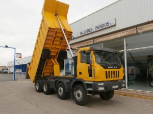 Entrega de dumper de ocasión  Iveco ASTRA HD8 86.56