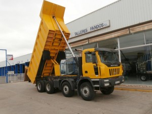 Entrega de dumper de ocasión  Iveco ASTRA HD8 86.56