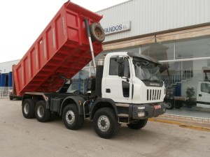 Entrega de dumper de ocasión Iveco ASTRA HD8 86.56