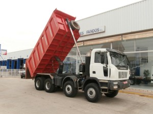 Entrega de dumper de ocasión Iveco ASTRA HD8 86.56